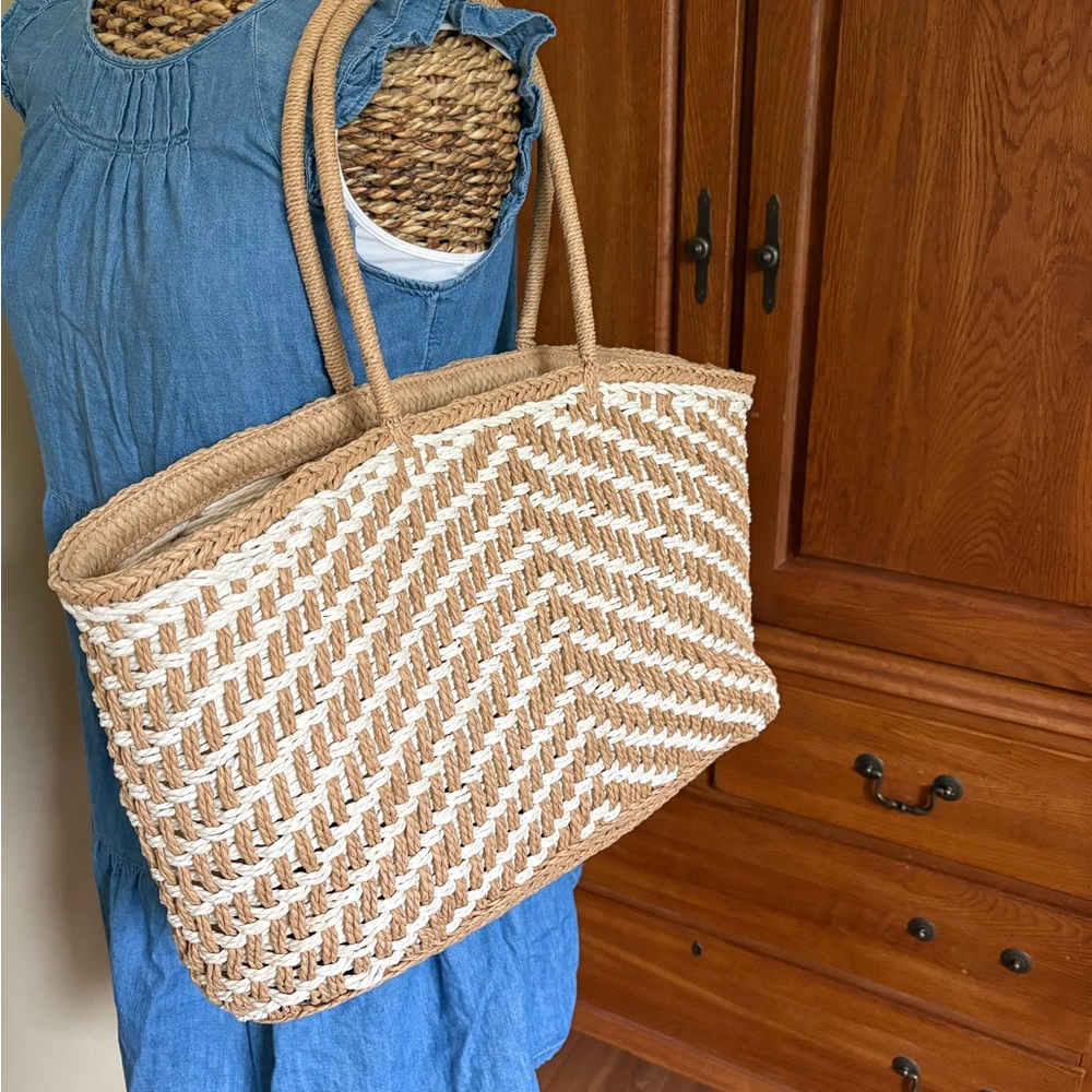 Huge woven tote beach bag purse